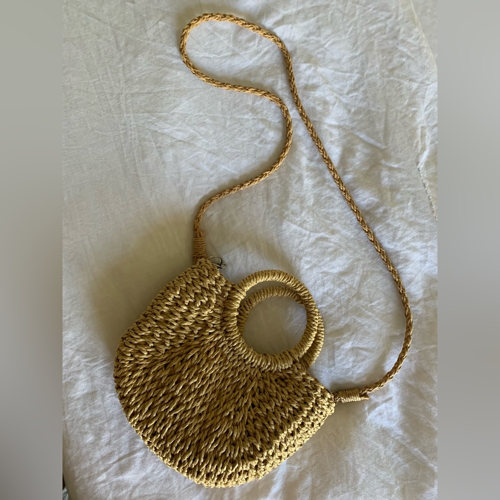 Women’s straw crossbody, shoulder, handbag, tote bag